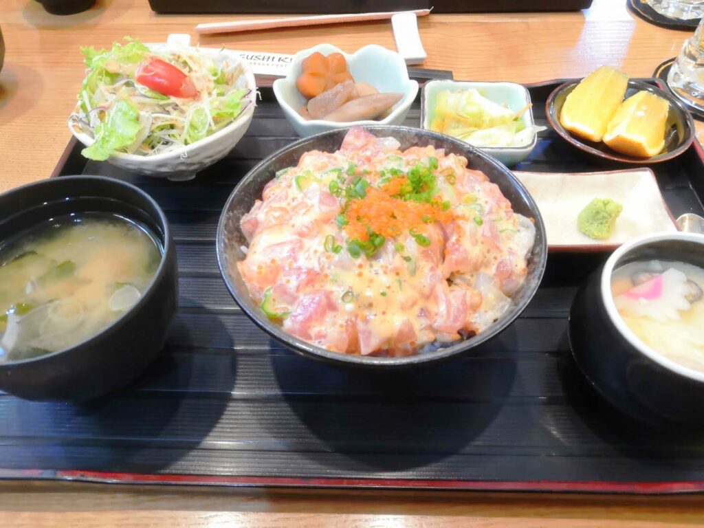 海鮮納豆丼